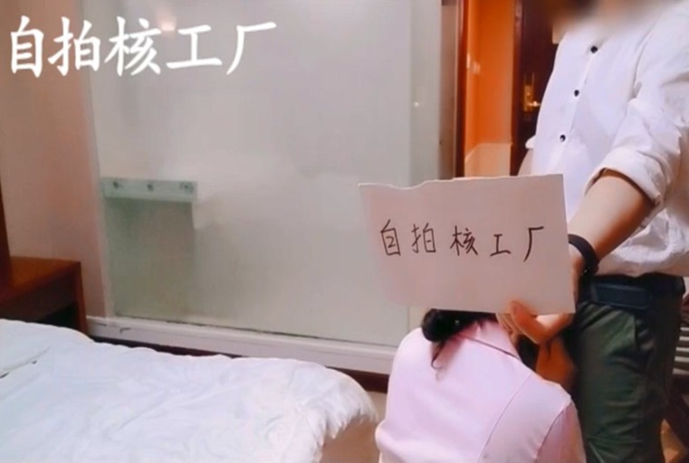 在酒店約愛人自拍來個大屌病人跟淫亂小護士的愛情動作片